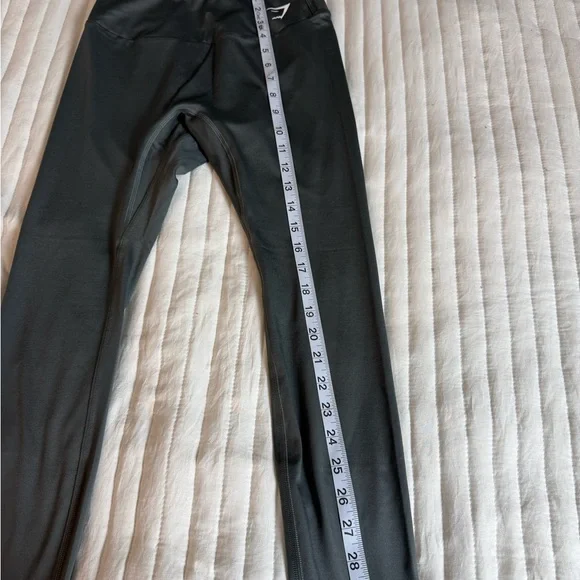 Gymshark Charcoal Leggings size M - Picture 5 of 6